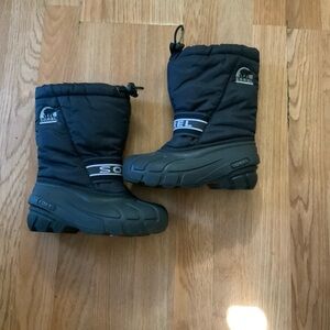 Kids Sorel black winter insulated snow boots, size 13